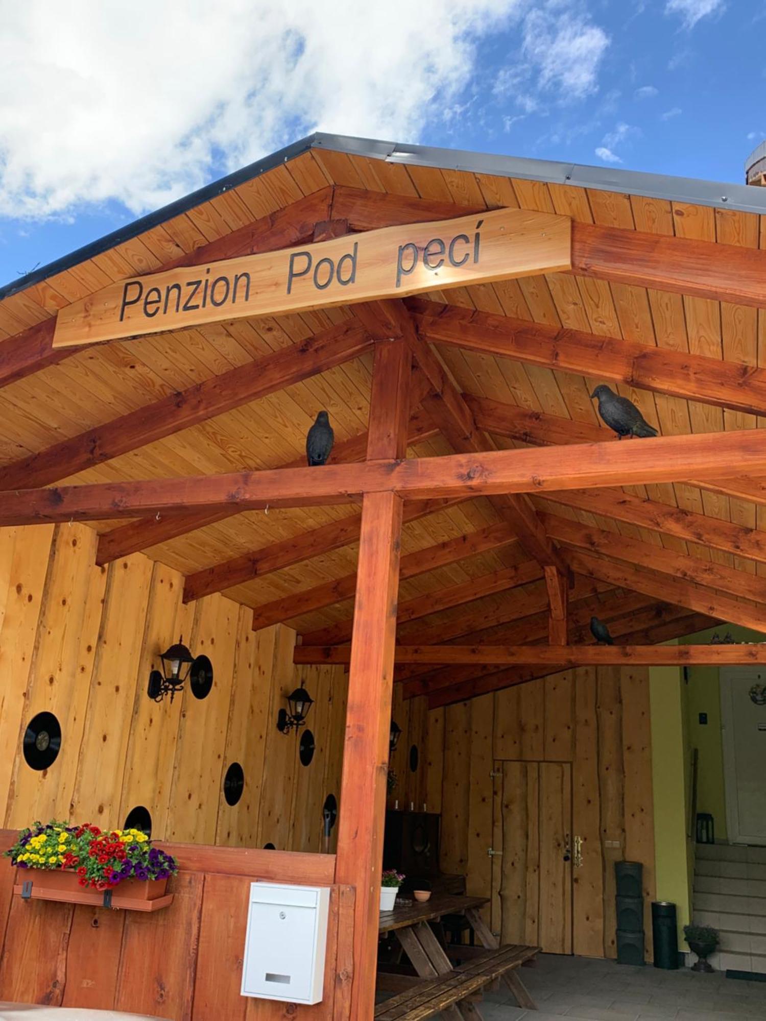 Penzion Pod Peci Ленора Экстерьер фото