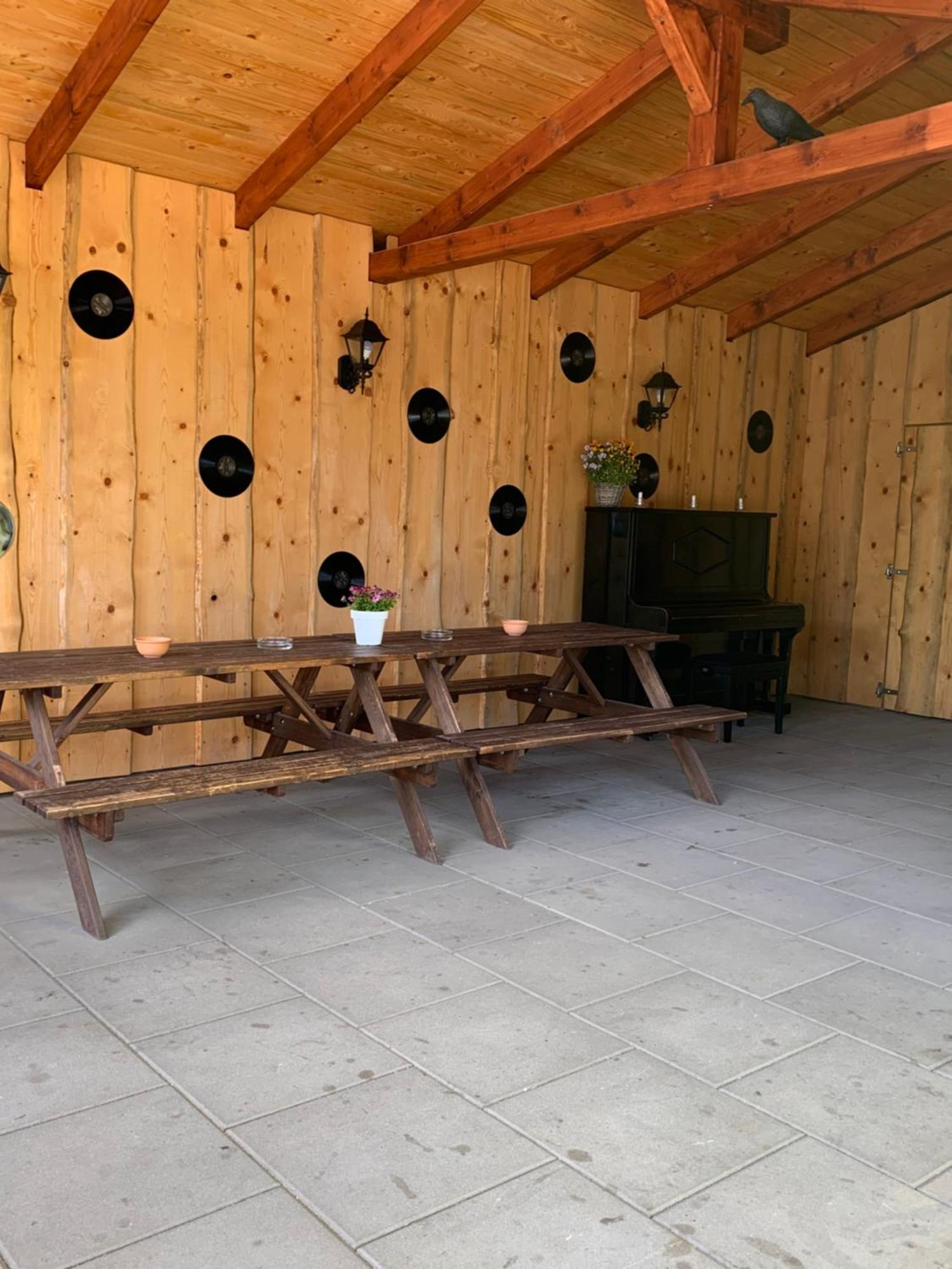 Penzion Pod Peci Ленора Экстерьер фото